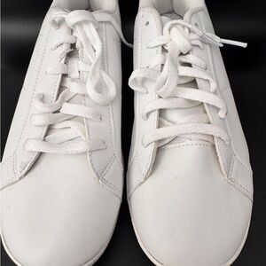 TIME AND TRU Women's 9 White Silver Heel Athletic Sneakers Shoe Memory Foam